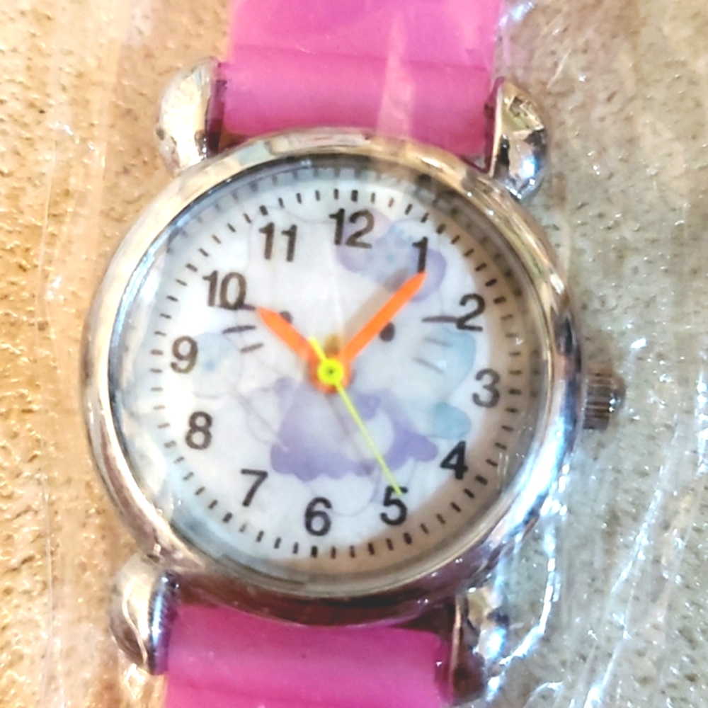 New Childs hello kitty angel wings packaged watch